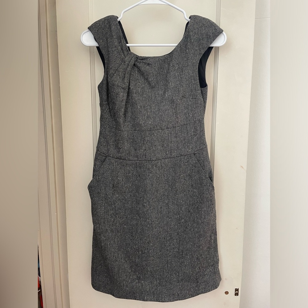 Banana Republic Size 0 Wool Herringbone Mini Dress